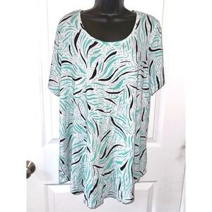 JM Collection blue & white short sleeve tunic top